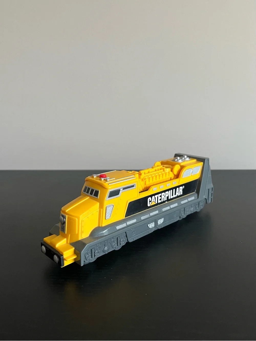 Toy State Caterpillar Construction Train Engine Battery Operated